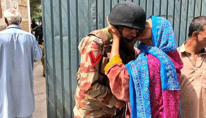 Pakistani army, Pakistani elections, voters, love