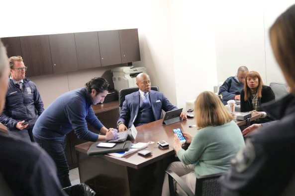 Mayor Eric Adams and senior administration officials hold a briefing to discuss the earthquake felt in the greater New York City area this morning. New York City Emergency Management Headquarters, Brooklyn. Friday, April 5, 2024. Credit: Ed Reed/Mayoral Photography Office.