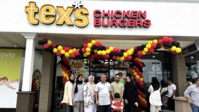 Texs Chicken Burgers Levittown, New York by Ayaz Siddiqui