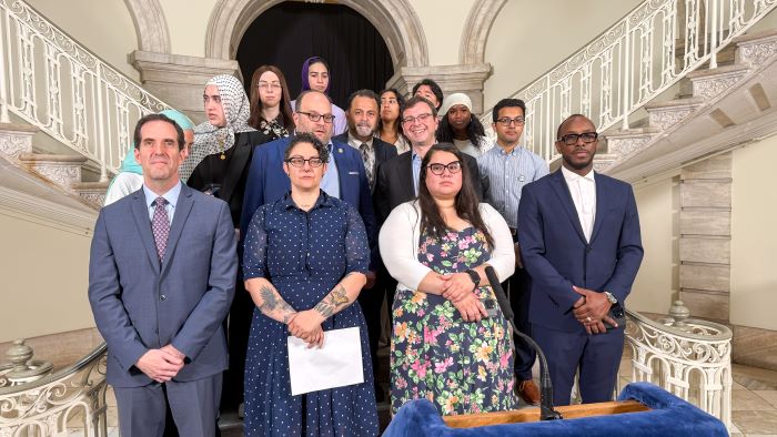 Mayor Adams, faith leaders condemn subway attack on Pakistani woman, denounce Islamophobia at City Hall, NY