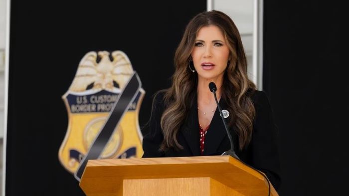 Secretary Kristi Noem.jpg