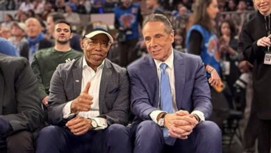 نیویارک سٹی کے مئیر ایرک ایڈمز نے مئیر نیویارک کےلئے اینڈریو کومو کی حمایت کر دی