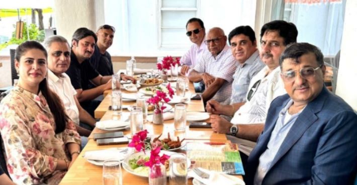 امریکی ریاست فلوریڈ ا کے شہر میامی میں سپیکر پنجاب اسمبلی ملک احمد خان کے اعزاز میں میاں طاہر اسماعیل کا استقبالیہ