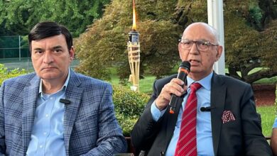 Ahmad Jan, Irfan Siddiqui