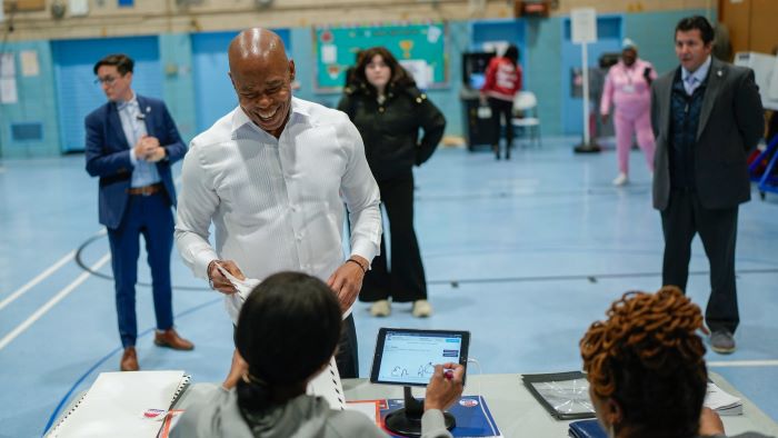 مئیر ایرک ایڈمز