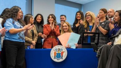 قانون نافذ کرنے والے اہلکاروں کو عوامی رابطوں کے دوران اپنی شناخت ظاہر کرنا لازمی ہوگا، گورنر نیوجرسی نے حکم جاری دیا