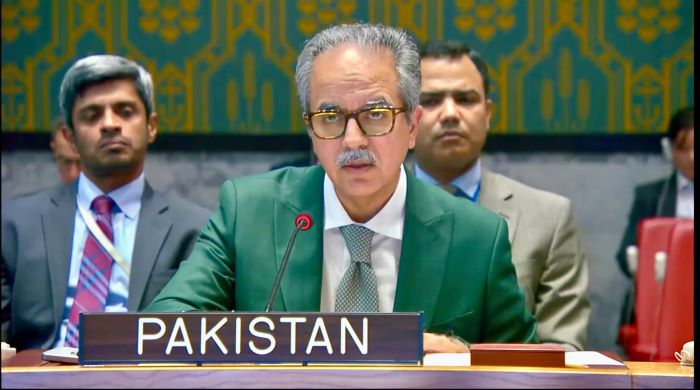 جی ایس ایف (GSF) کی بروقت تعیناتی اور غیر قانونی اسلحے کی ترسیل روکنے کے لیے موثر اقدامات پر زور، سفیر عاصم افتخار احمد کا اقوام متحدہ میں خطاب