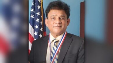 اردو مرکز نیویارک کے بانی صدر، معروف شاعر، ادیب اور بین الاقوامی ادبی جریدہ ”ورثہ“ کے مدیرِ اعلیٰ رئیس وارثی