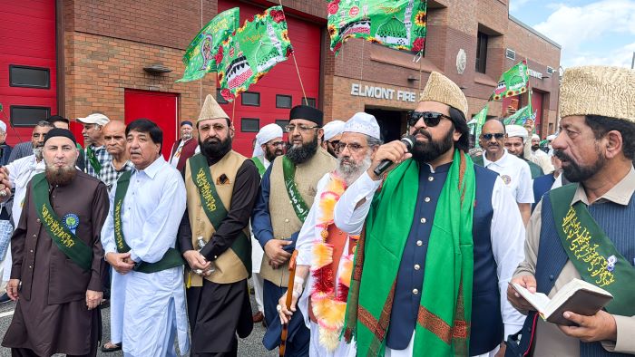 نیویارک میں مسجد فاطمہ کے زیر اہتمام المانٹ ، لانگ آئی لینڈ میں عظیم الشان جلوس میلاد النبی ﷺ، فضاءمسلسل یا رسول اللہ کے نعروں سے گونجتی رہی
