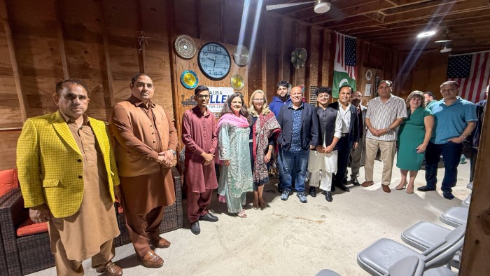 لانگ آئی لینڈ، نیویارک سے ڈیموکریٹ کانگریس وومین لارا گیلن کے لئے سید انور واسطی اور مسز عظمی واسطی کا عمران اگرہ کے اشتراک سے فنڈ ریزنگ استقبالیہ ، کمیونٹی کی اہم شخصیات کی شرکت